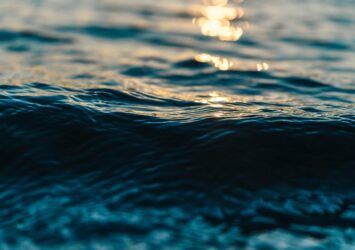Descubre el significado espiritual de soñar con agua de mar azul turquesa