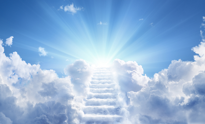 Sueños que elevan: la simbología detrás de soñar con escaleras al cielo